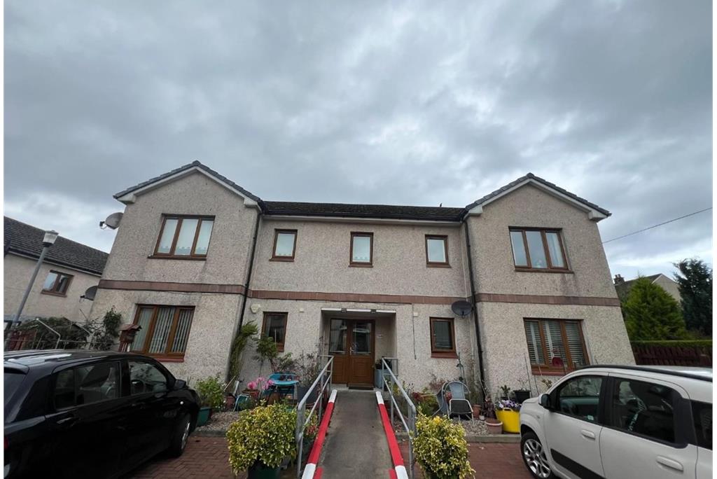 4 Newton Court,
First Floor Flat,
Millport,
Isle of Cumbrae,
KA28 0AT - image 27
