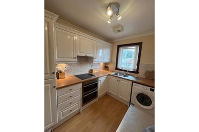 4 Newton Court,
First Floor Flat,
Millport,
Isle of Cumbrae,
KA28 0AT - image 9
