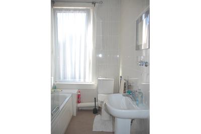 17 Academy Street,
Castle Douglas,
DG7 1AP - image 8