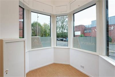 245 Onslow Drive, Glasgow, G31 2QE - image 3