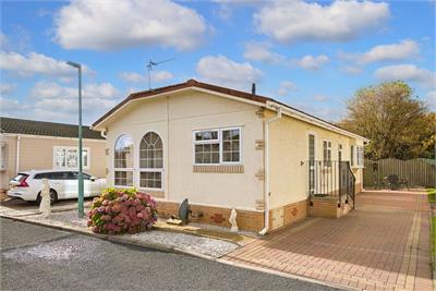 7 Rosebank Park Homes,
Meadow Road,
Leuchars,
St Andrews,
KY16 0EU - image 1