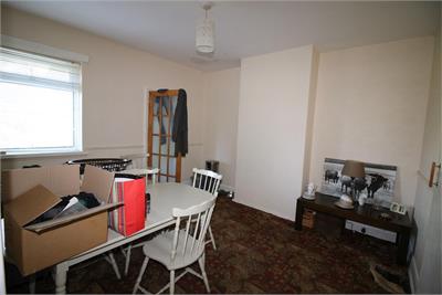 28 Sherwood Crescent,
Lockerbie,
DG11 2DY - image 4