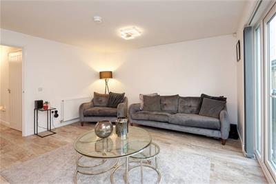 114 Dalry Road, , Kilwinning, KA13 7HL - image 3