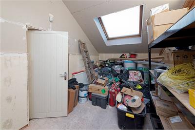 2A Sword Street, Airdrie, ML6 0BU - image 12