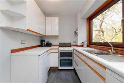 18A Queen's Crescent, Newington, Edinburgh, EH9 2BB - image 6