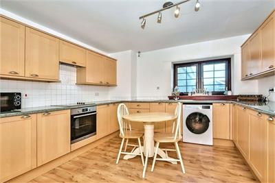 17 Mid Street,
Kettlebridge,
Cupar,
KY15 7QQ - image 13