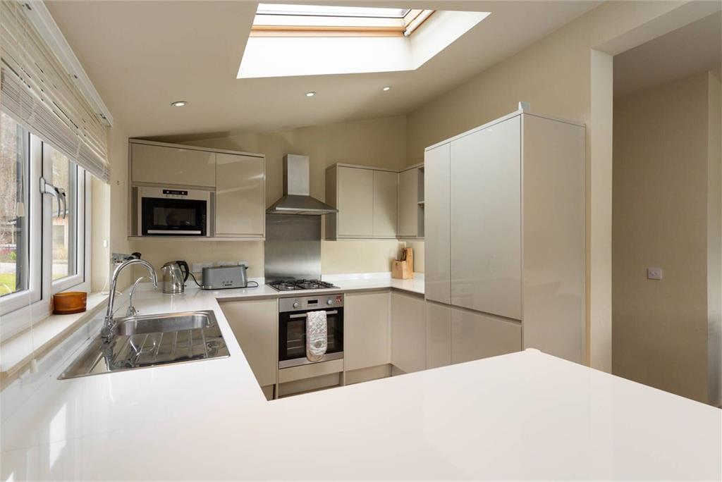 28 Balloch Park, Aberfeldy, PH15 2LU - image 11