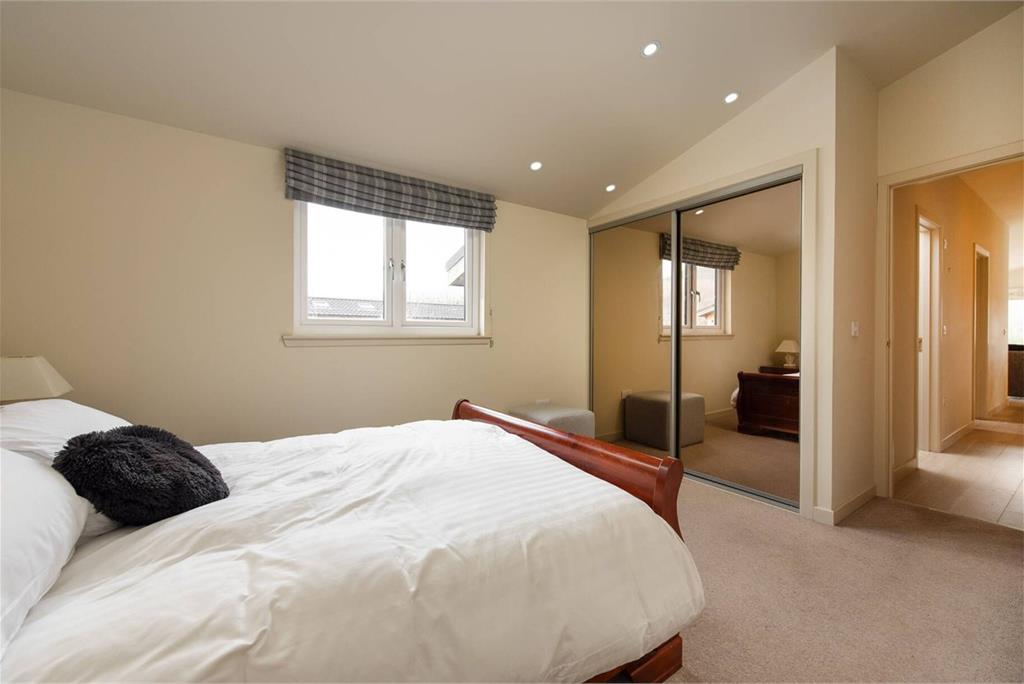 28 Balloch Park, Aberfeldy, PH15 2LU - image 13