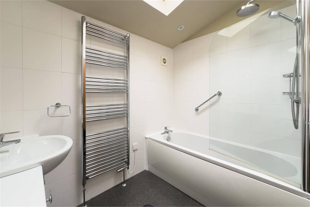 28 Balloch Park, Aberfeldy, PH15 2LU - image 19