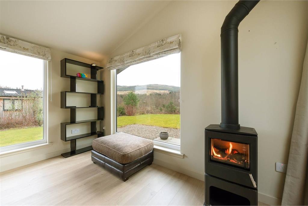 28 Balloch Park, Aberfeldy, PH15 2LU - image 7
