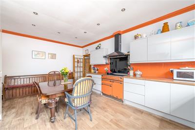 3 Whitlaw Gardens, Hawick - image 9