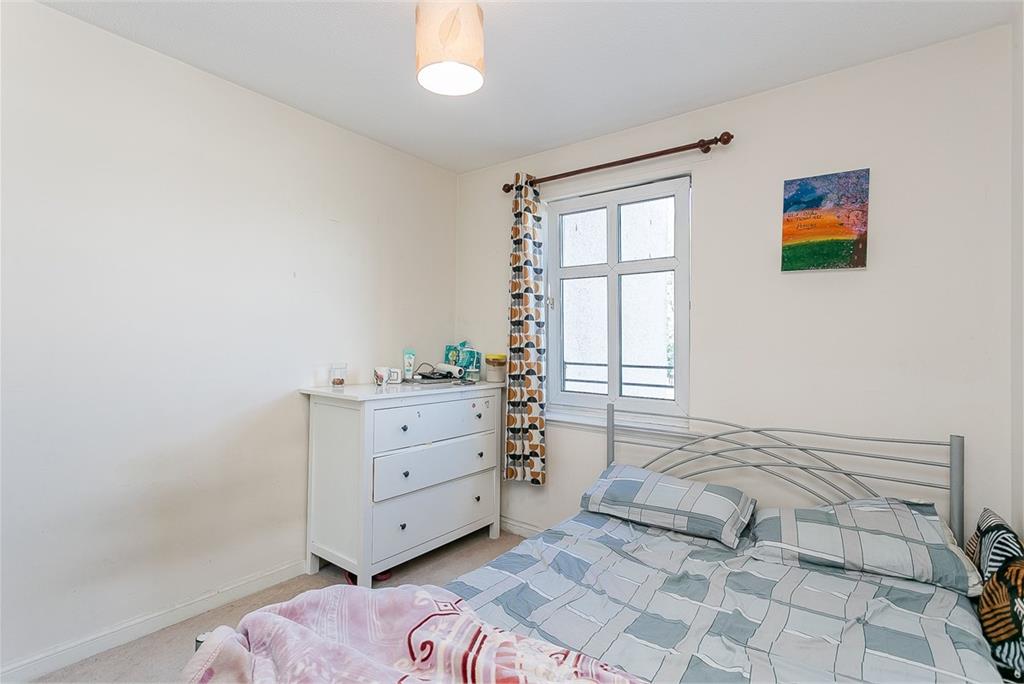 6/6
Carrick Knowe Avenue,
Edinburgh,
EH12 7BX - image 7