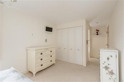 Flat 2,
6 Orrok Lane,
Edinburgh,
EH16 5HF - image 13