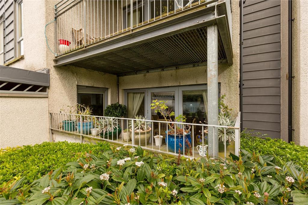 Flat 2,
6 Orrok Lane,
Edinburgh,
EH16 5HF - image 24