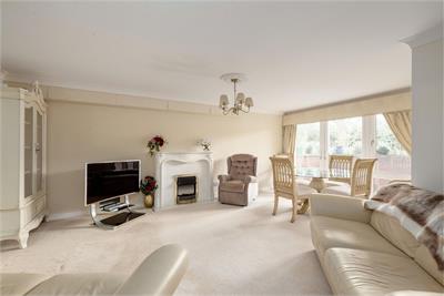 Flat 2,
6 Orrok Lane,
Edinburgh,
EH16 5HF - image 4