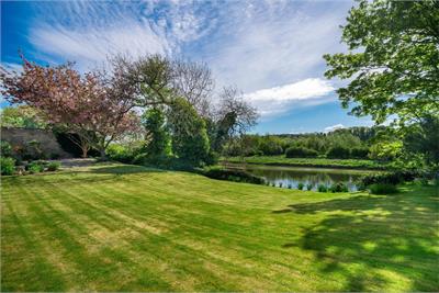 Tweedsyde House,
Shedden Park Road,
Kelso,
TD5 7PX - image 2