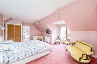 Tweedsyde House,
Shedden Park Road,
Kelso,
TD5 7PX - image 14