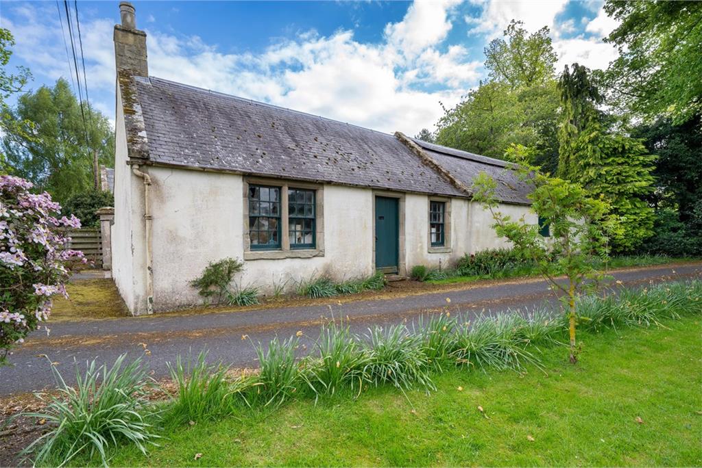 Tweedsyde House,
Shedden Park Road,
Kelso,
TD5 7PX - image 30