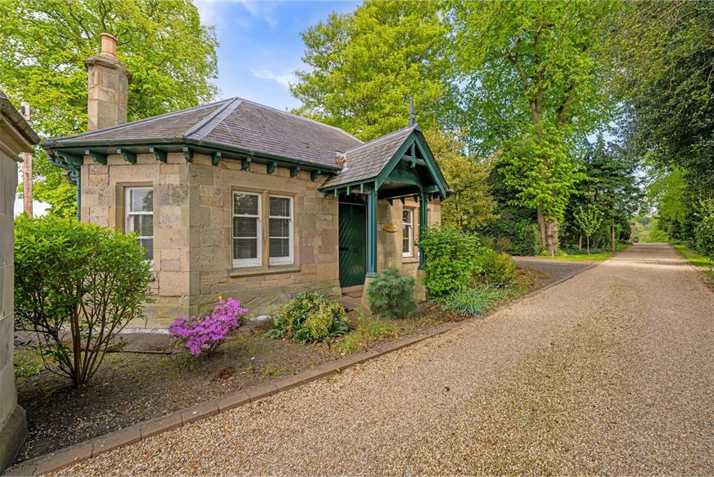 Tweedsyde House,
Shedden Park Road,
Kelso,
TD5 7PX - image 33