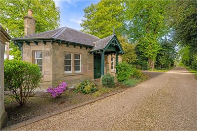 Tweedsyde House,
Shedden Park Road,
Kelso,
TD5 7PX - image 33