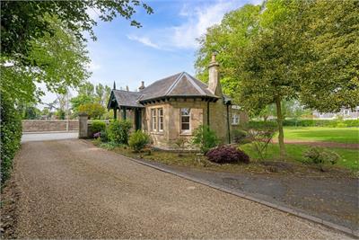 Tweedsyde House,
Shedden Park Road,
Kelso,
TD5 7PX - image 35