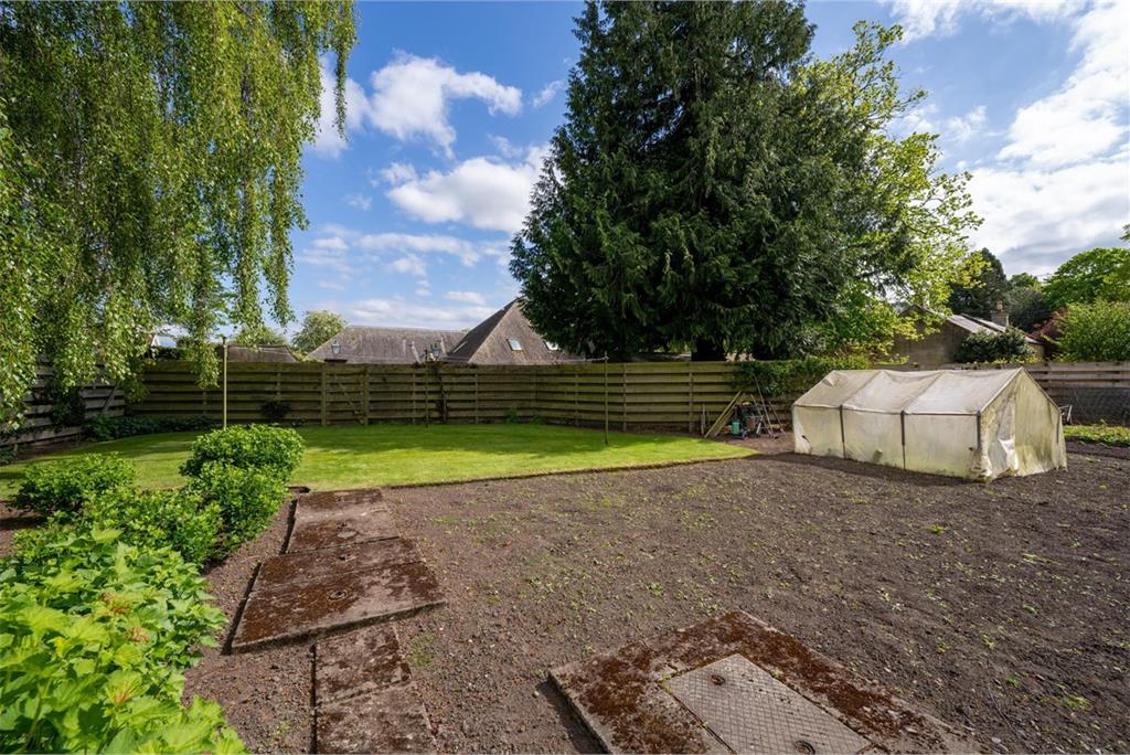 Tweedsyde House,
Shedden Park Road,
Kelso,
TD5 7PX - image 36
