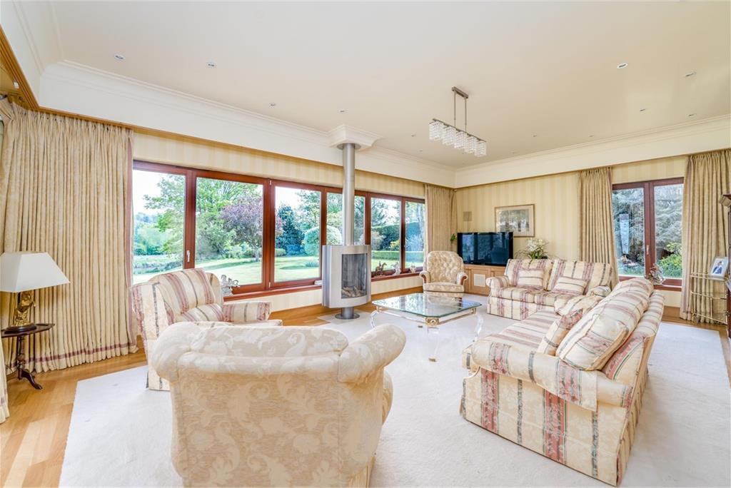 Tweedsyde House,
Shedden Park Road,
Kelso,
TD5 7PX - image 8