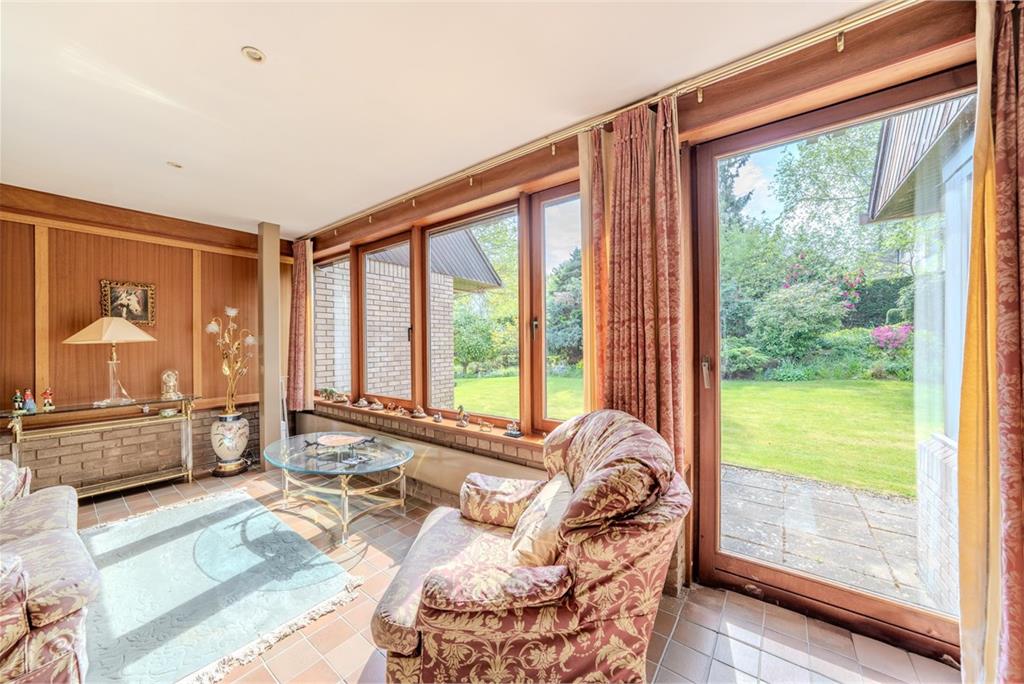 Tweedsyde House,
Shedden Park Road,
Kelso,
TD5 7PX - image 9