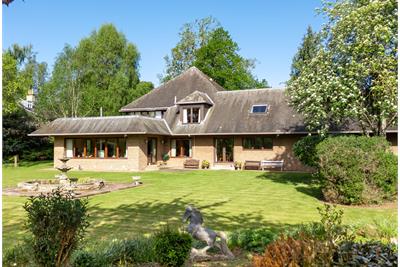 Tweedsyde House, Shedden Park Road, Kelso, TD5 7PX - image 1