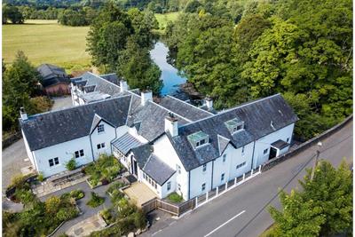 Lochay Cottage Aberfeldy Road, , FK21 8TS - image 1