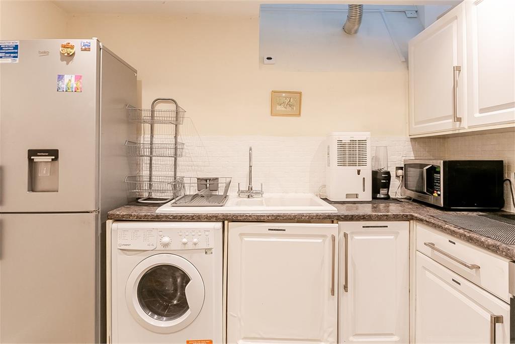 241 Dalry Road,
Edinburgh,
EH11 2JG - image 5