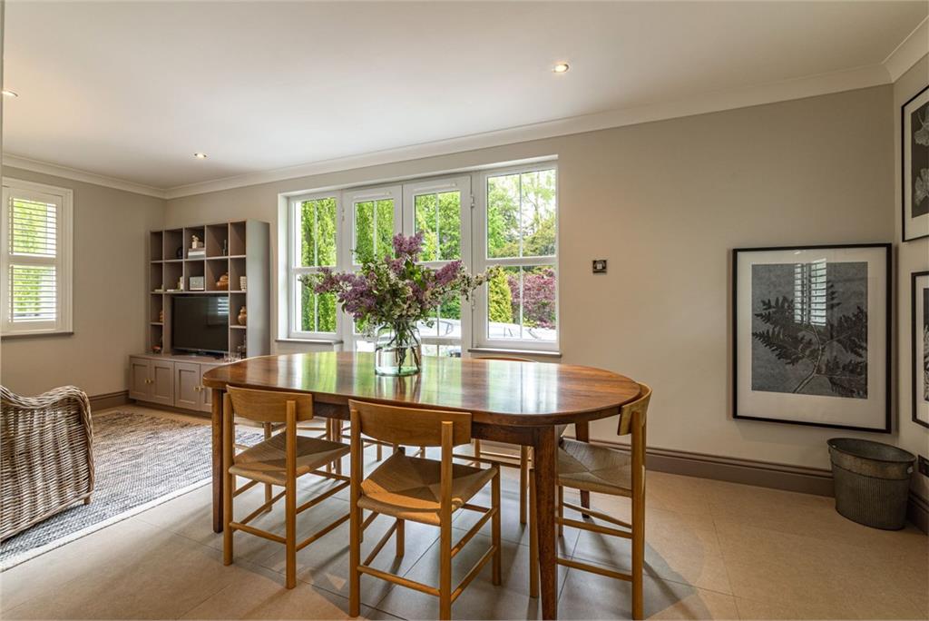Glen Ridge, Hallpath, Langholm, DG13 0EQ - image 17
