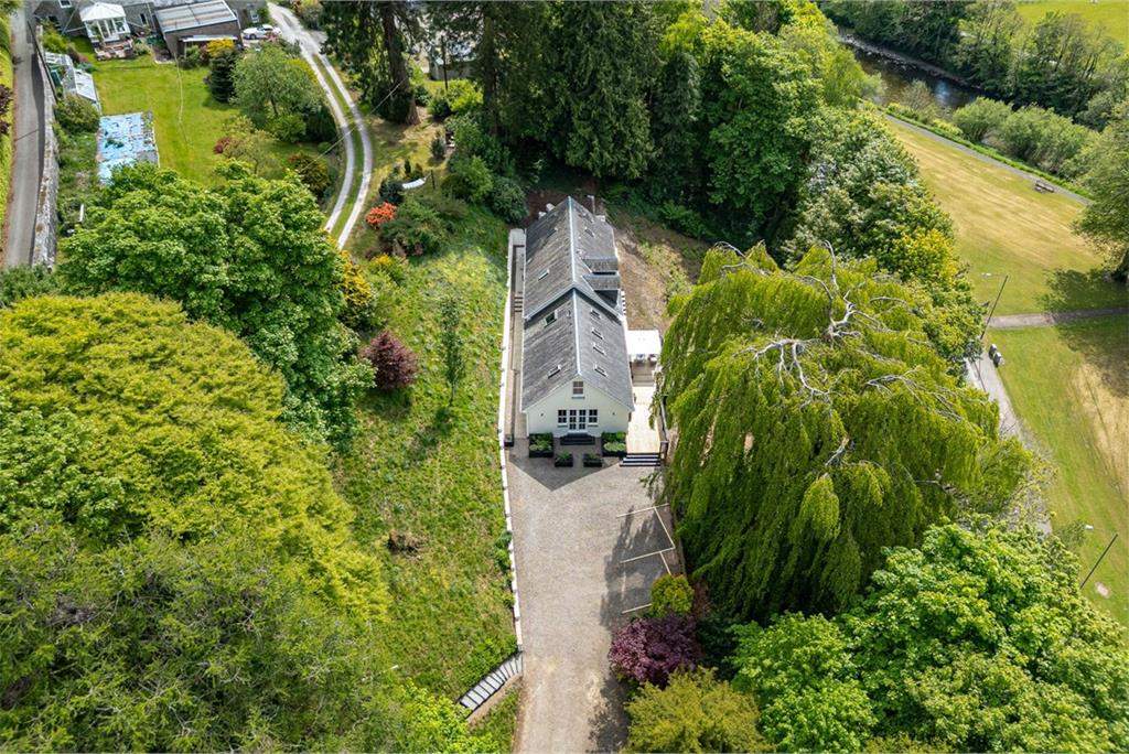 Glen Ridge, Hallpath, Langholm, DG13 0EQ - image 3