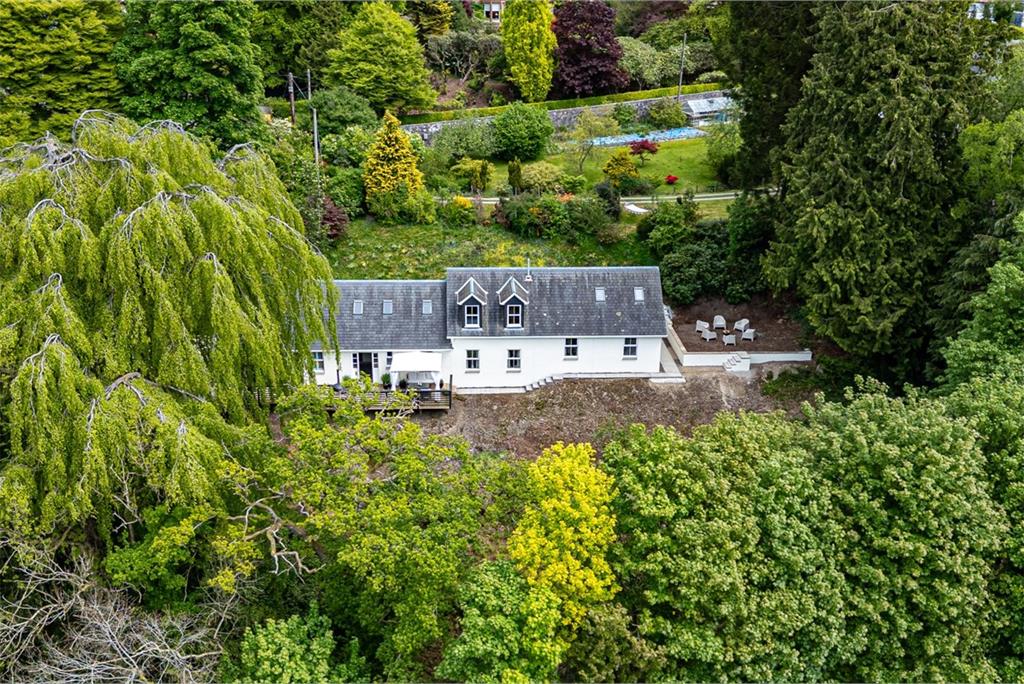 Glen Ridge, Hallpath, Langholm, DG13 0EQ - image 1