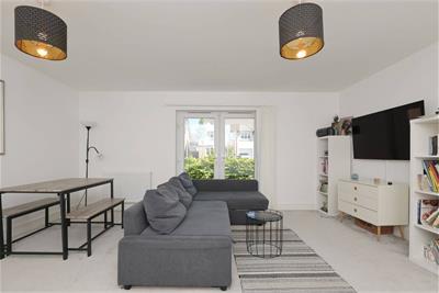 21 Somerville Road, Balerno, Edinburgh, EH14 5BF - image 3