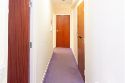Flat 2,John Ker Court 42 Polwarth Gardens, Edinburgh, EH11 1LN - image 2