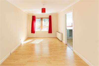 Flat 2,John Ker Court 42 Polwarth Gardens, Edinburgh, EH11 1LN - image 3