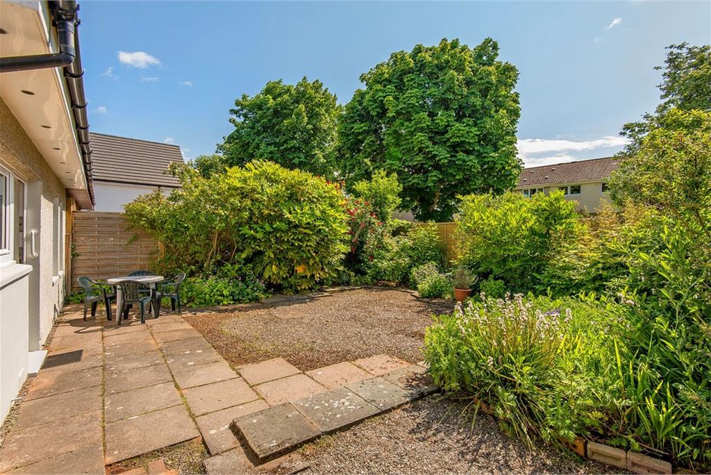 37 Learmonth Place,
St. Andrews,
KY16 8XF - image 12