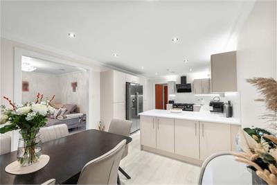28b Ochlochy Park,
Dunblane,
FK15 0DX - image 4