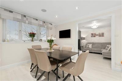 28b Ochlochy Park,
Dunblane,
FK15 0DX - image 5