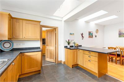 9 Cramond Park, Cramond, Edinburgh, EH4 6PX - image 10