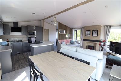 17 Seaward Holiday Park,
Dhoon Bay,
Kirkcudbright,
DG6 4TJ - image 3