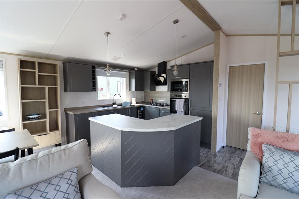 17 Seaward Holiday Park,
Dhoon Bay,
Kirkcudbright,
DG6 4TJ - image 5