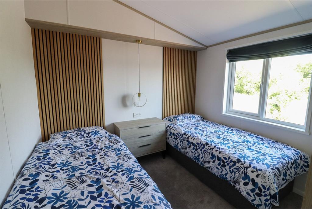 17 Seaward Holiday Park,
Dhoon Bay,
Kirkcudbright,
DG6 4TJ - image 10