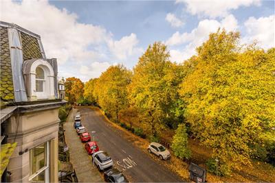 Flat 6/3,
Douglas Crescent,
West End,
Edinburgh,
EH12 5BB - image 20