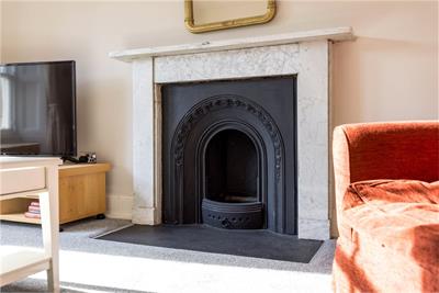 Flat 6/3,
Douglas Crescent,
West End,
Edinburgh,
EH12 5BB - image 6