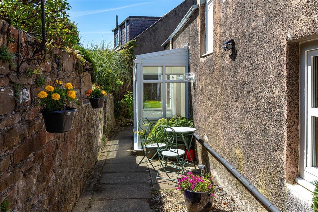 Fuchsia Cottage, 38, Tower Street, Selkirk, TD7 4LS - image 36