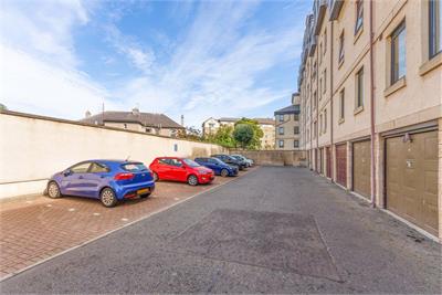 6/17 Roseburn Drive, Roseburn, Edinburgh, EH12 5NS - image 11