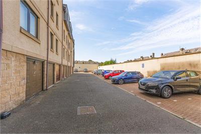 6/17 Roseburn Drive, Roseburn, Edinburgh, EH12 5NS - image 18
