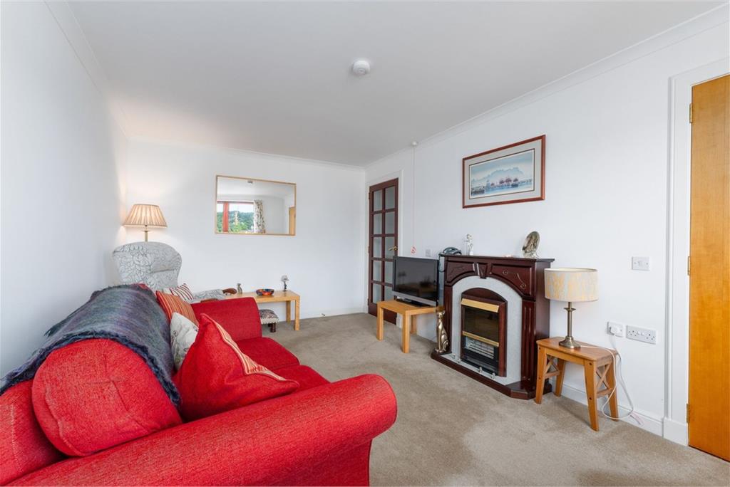 6/17 Roseburn Drive, Roseburn, Edinburgh, EH12 5NS - image 3